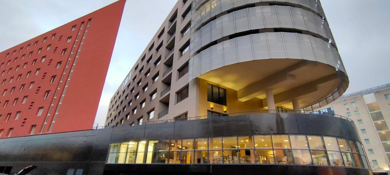 Hotel Aeroport Arenas 3*
