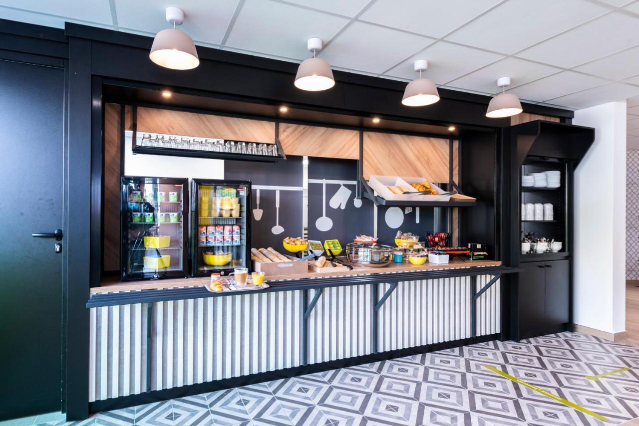 Hotel Aeroport Arenas 3*