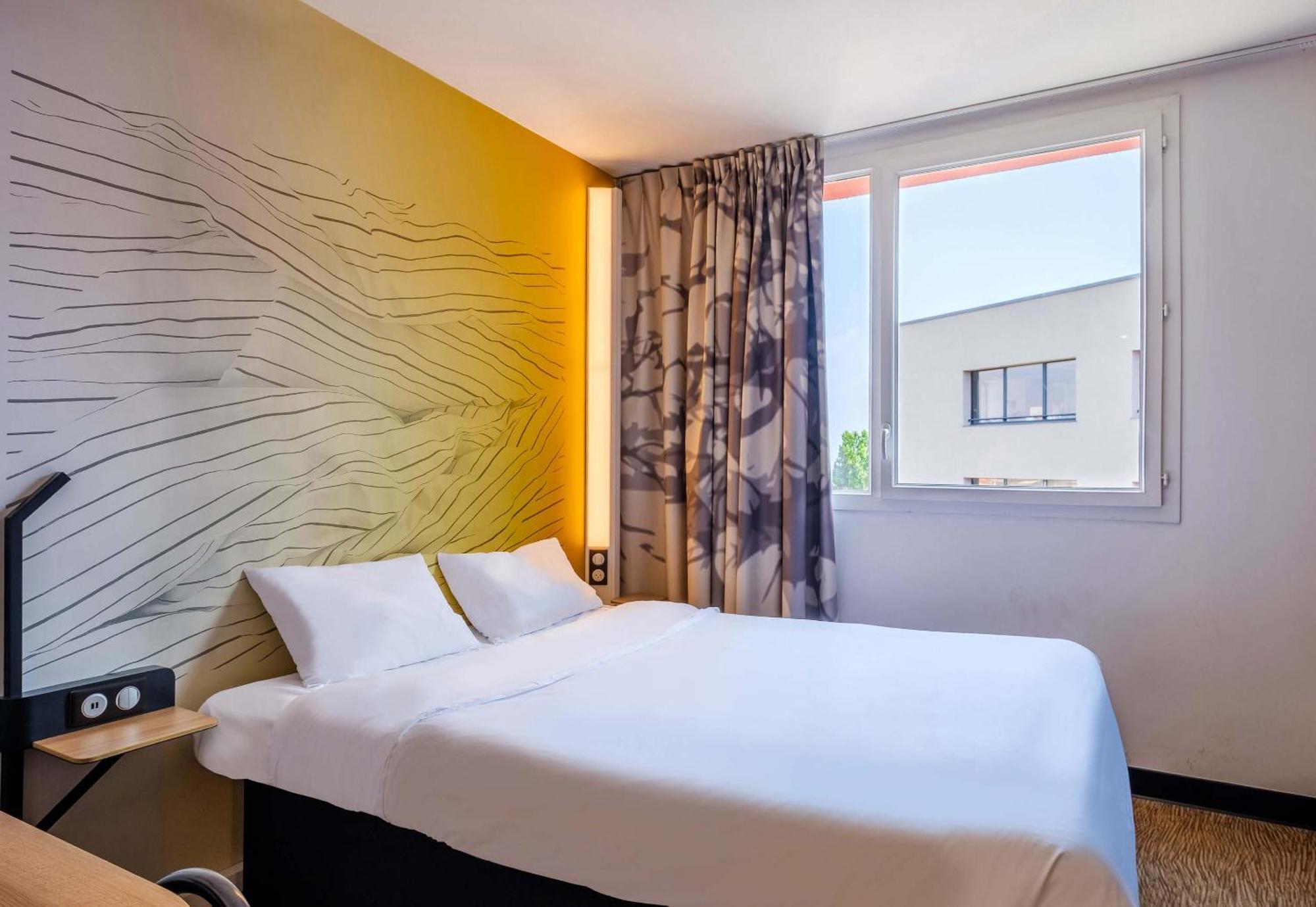 Aéroport Arenas Hotel 3*